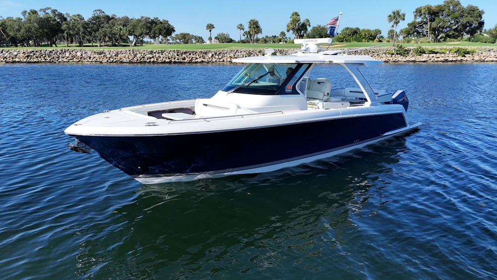 Tiara Yachts 38 LS Yacht For Sale
