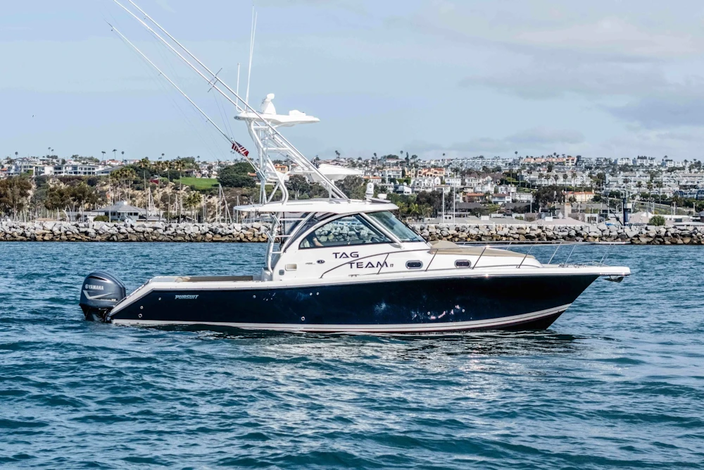 Pursuit 385 Offshore Yacht For Sale