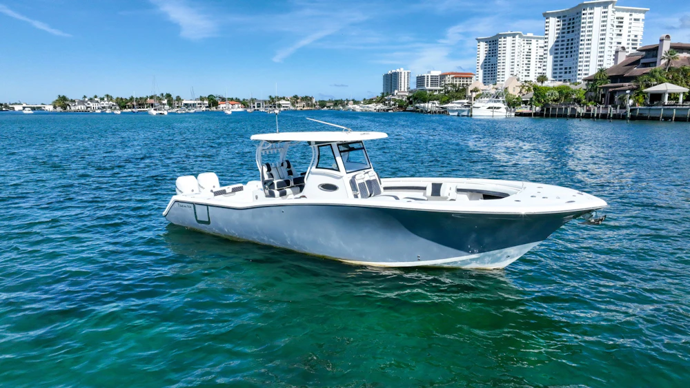 Tidewater 320 CC Yacht For Sale
