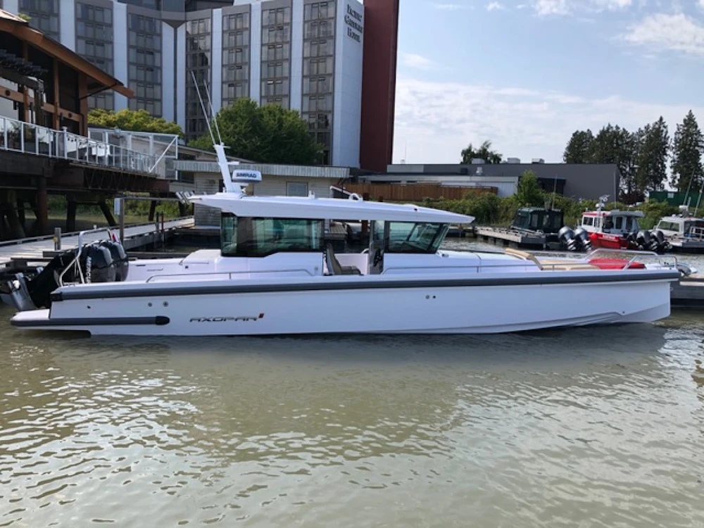 Axopar 37 XC Yacht For Sale
