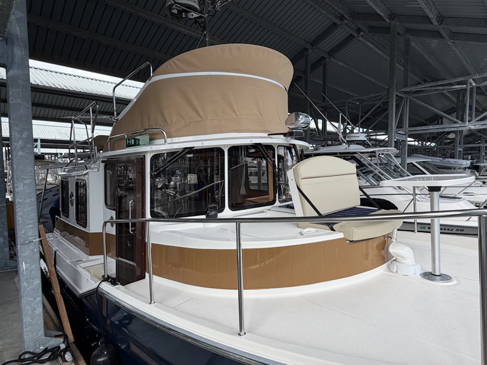 Ranger Tugs R-31 CB Yacht For Sale