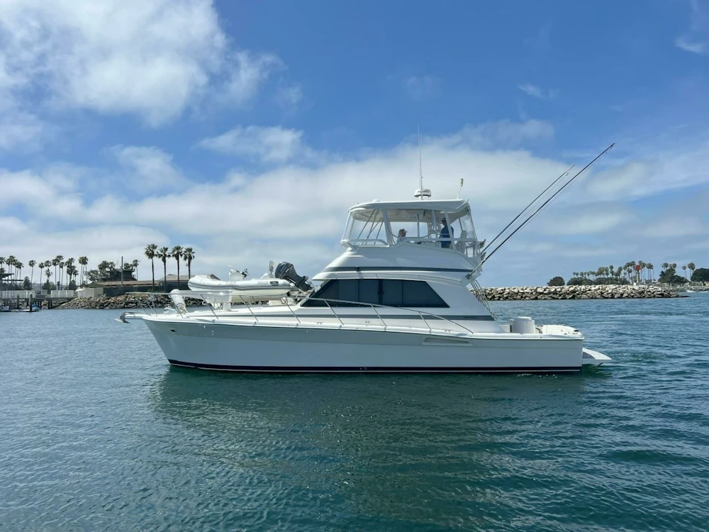 Riviera 43 Flybridge Yacht For Sale