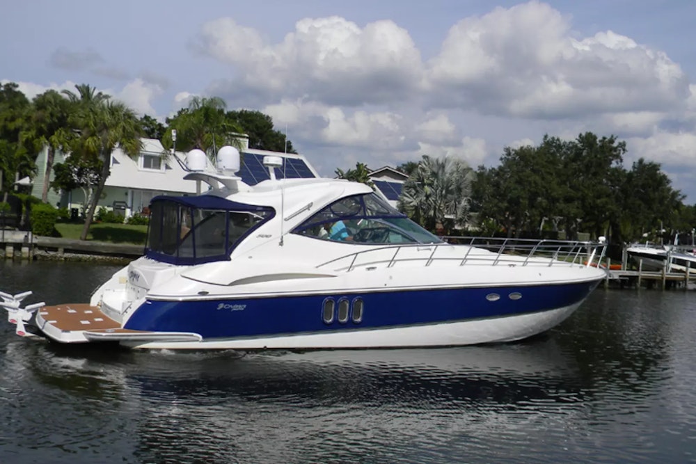 Cruisers 500 Express Yacht For Sale