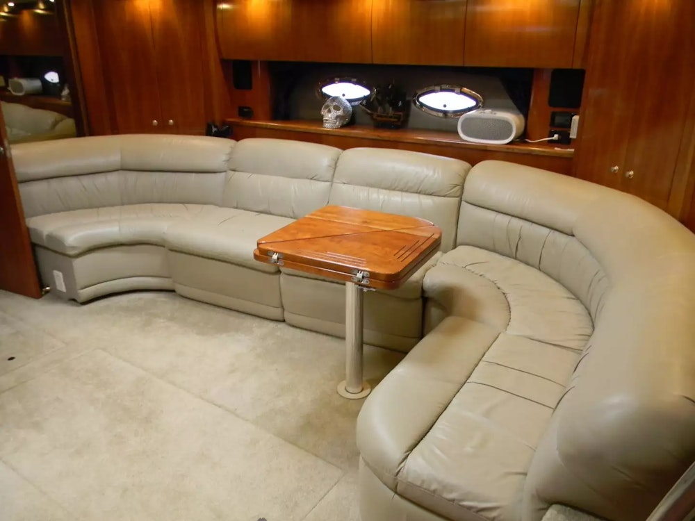 Cruisers 500 Express Yacht For Sale