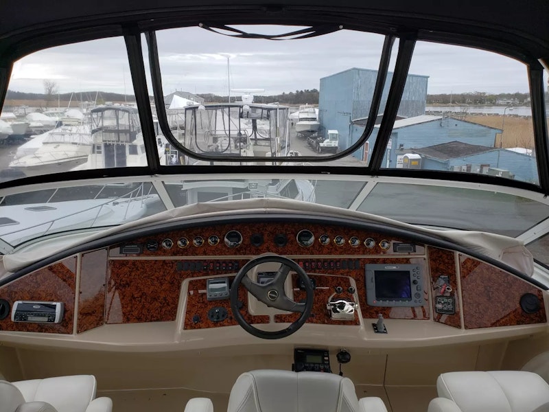 Picture Of: 46' Carver 466 2005 Yacht For Sale | 2 of 15