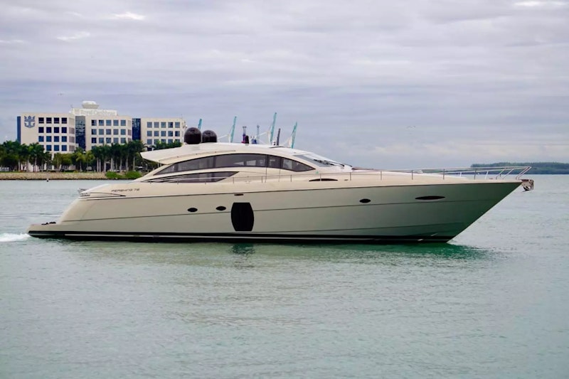 Picture Of: 72' Pershing P-72 2008 Yacht For Sale | 1 of 45