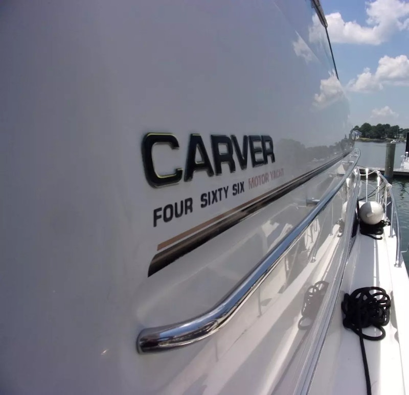 Picture Of: 46' Carver 466 Carver Aft Cabin 2004 Yacht For Sale | 2 of 47