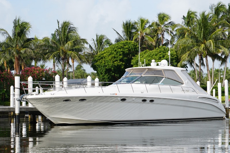 Picture Of: 54' Sea Ray 540 Sundancer 2001 Yacht For Sale | 2 of 55