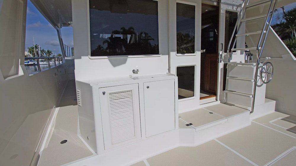 Offshore Yachts  Yacht For Sale