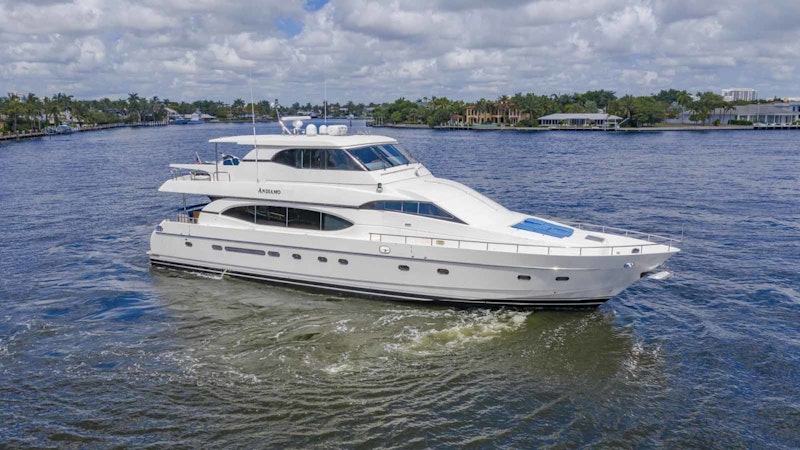 Picture Of: 82' Monte Fino Widebody Skylounge 2001 Yacht For Sale | 1 of 87