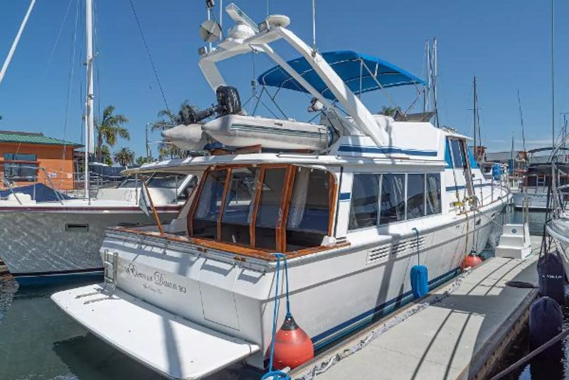 Picture Of: 45' Bayliner 4550 Motor Yacht 1987 Yacht For Sale | 1 of 60