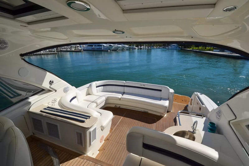 Picture Of: 51' Sea Ray 500 Sundancer 2011 Yacht For Sale | 2 of 66