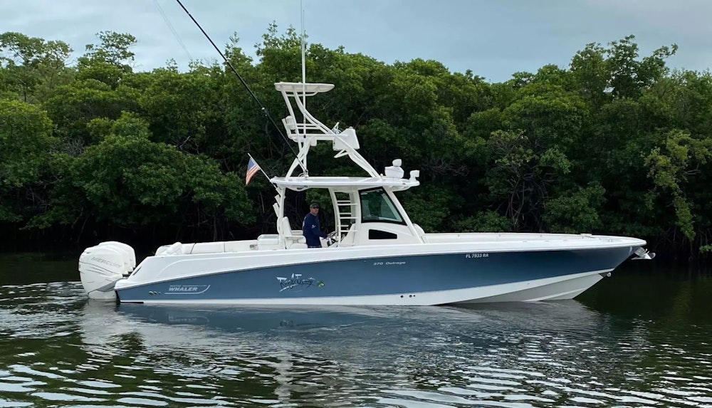 Boston Whaler 370 Outrage Yacht For Sale