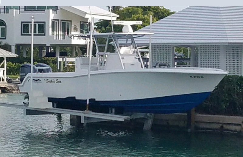 Picture Of: 33' Invincible 33 Center Console 2017 Yacht For Sale | 2 of 17