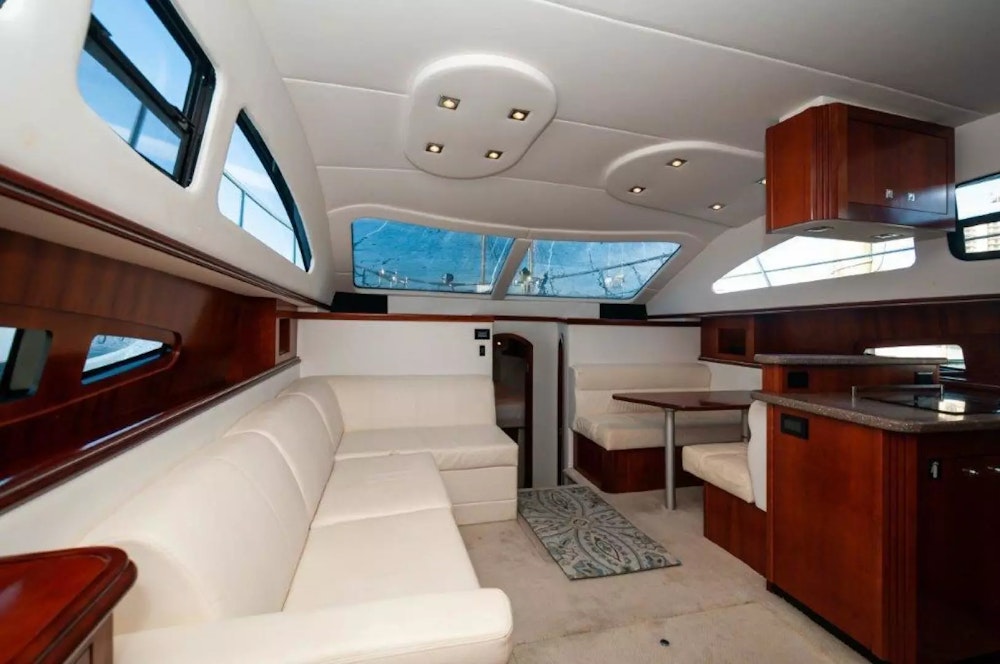 Cruisers 415 Express Motor Yacht Yacht For Sale