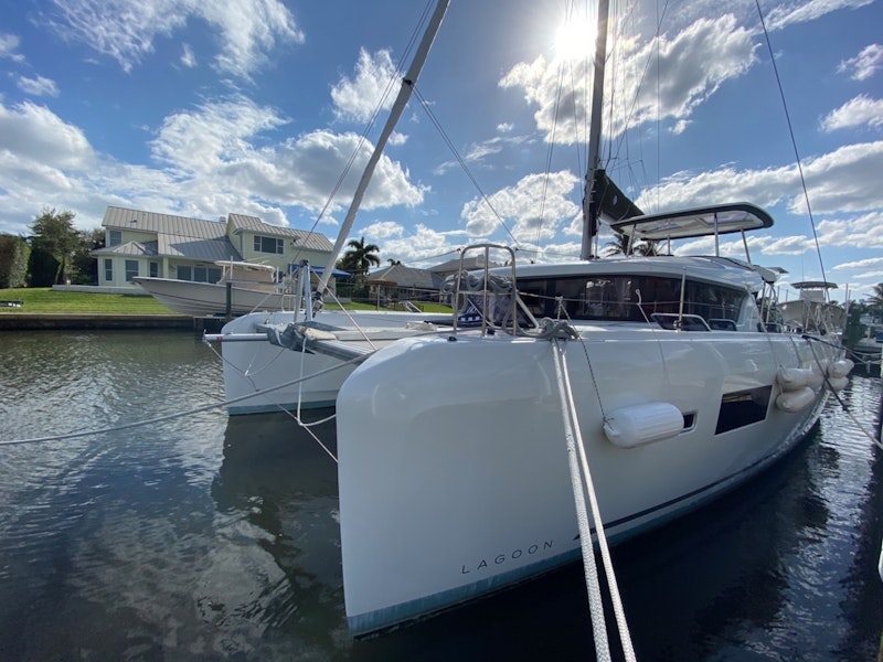 Picture Of: 42' Lagoon Lagoon 42 2018 Yacht For Sale | 1 of 31