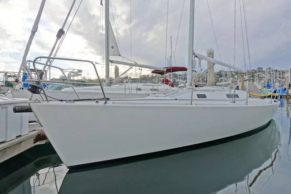 J Boats 105 Yacht For Sale