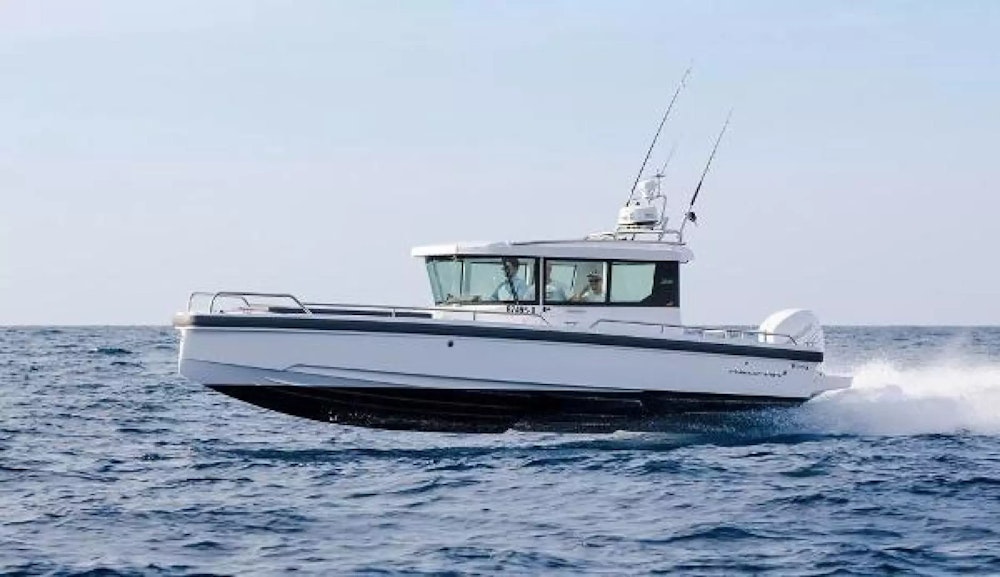 Axopar 28 Cabin Yacht For Sale