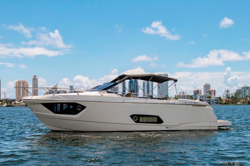 Picture Of: 39' Absolute 40 STL 2015 Yacht For Sale | 2 of 82