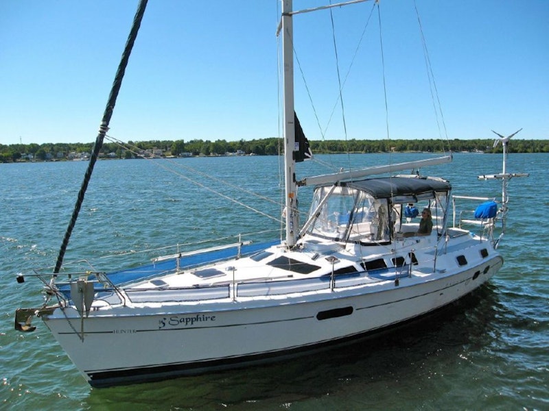 Picture Of: 43' Hunter Passage 420 2002 Yacht For Sale | 1 of 29