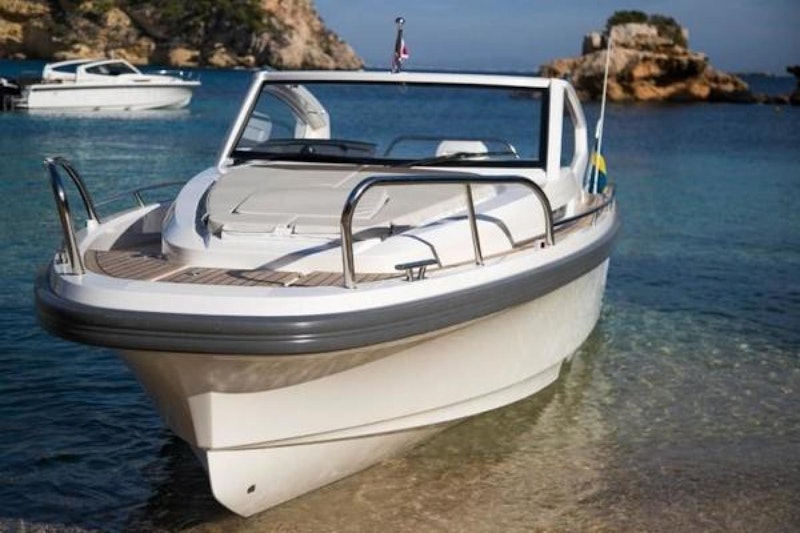 Nimbus W9 Yacht For Sale
