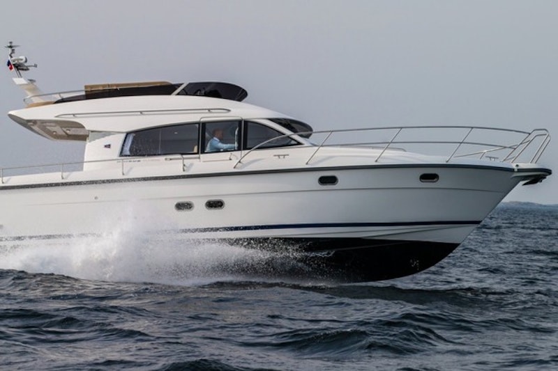 Nimbus 405 Flybridge Yacht For Sale