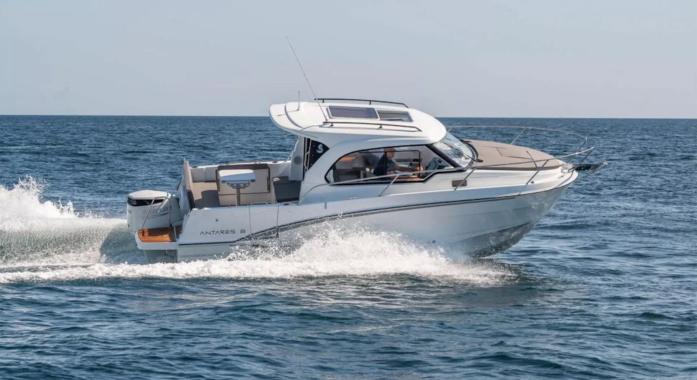 Beneteau Antares 8 Yacht For Sale