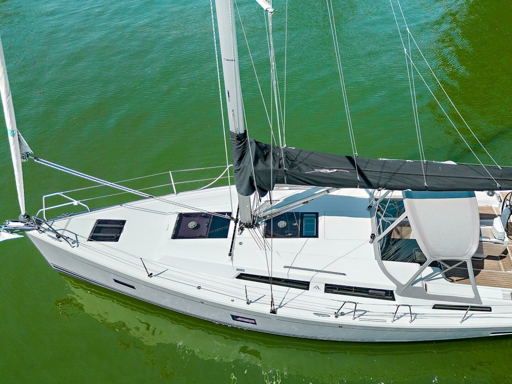 Hanse 388 Yacht For Sale