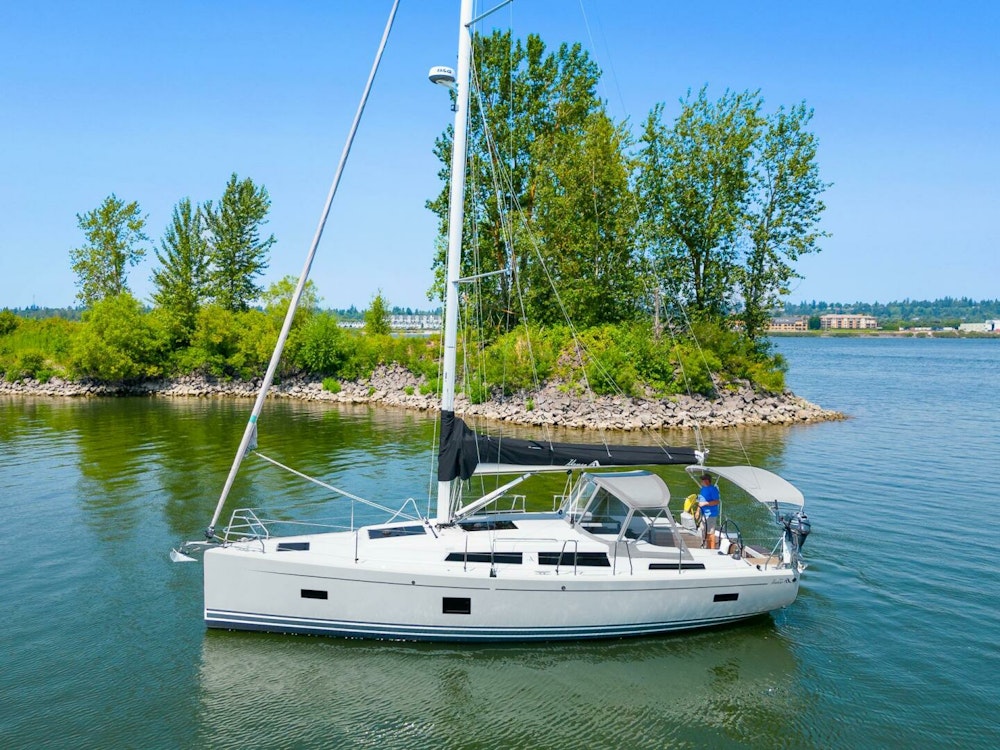 Hanse 388 Yacht For Sale