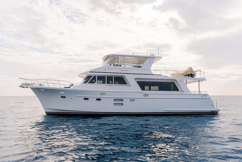 Picture Of: 67' Hampton Endurance 2016 Yacht For Sale | 1 of 1