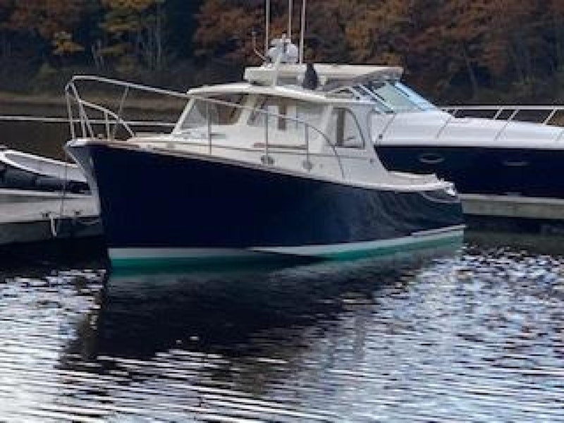 Hinckley 36 Picnic Yacht For Sale