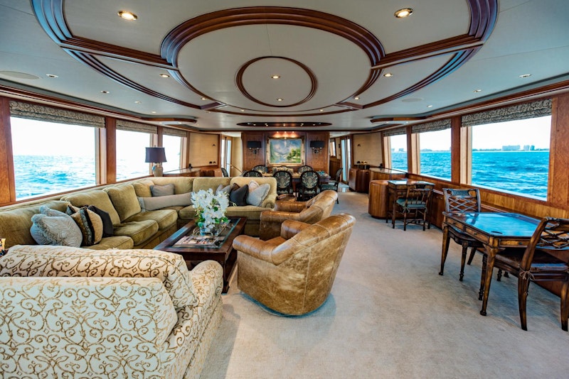 Westport 112 Yacht For Sale