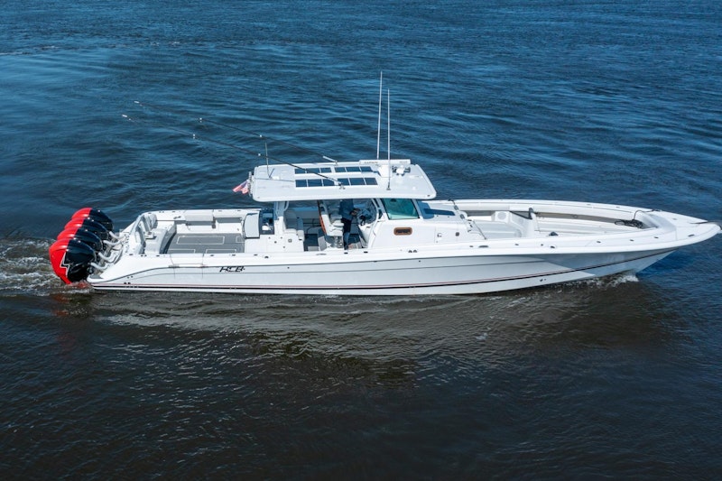 HCB Suenos Yacht For Sale