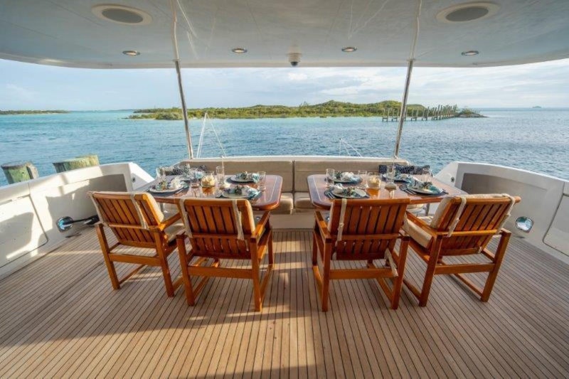Hatteras 100 Raised Pilothouse Yacht For Sale