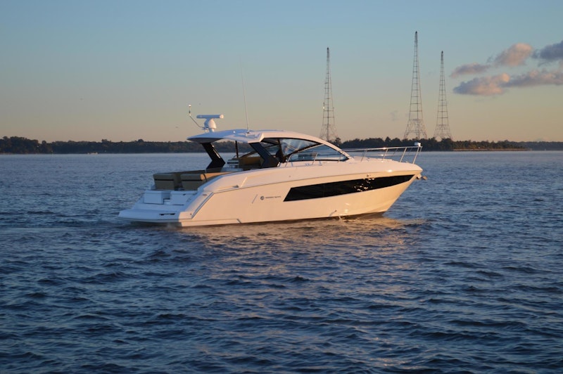Cruisers Yachts 390 Sport Express Yacht For Sale