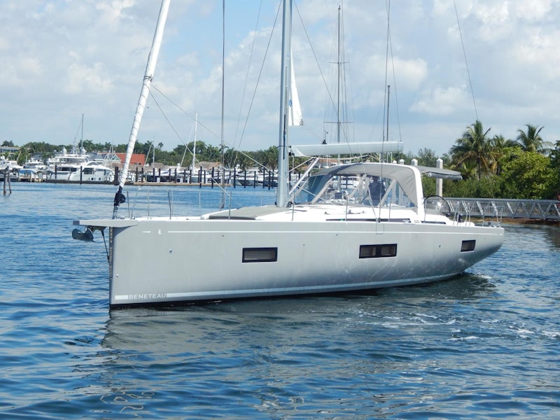 Beneteau Oceanis Yacht 54 Yacht For Sale
