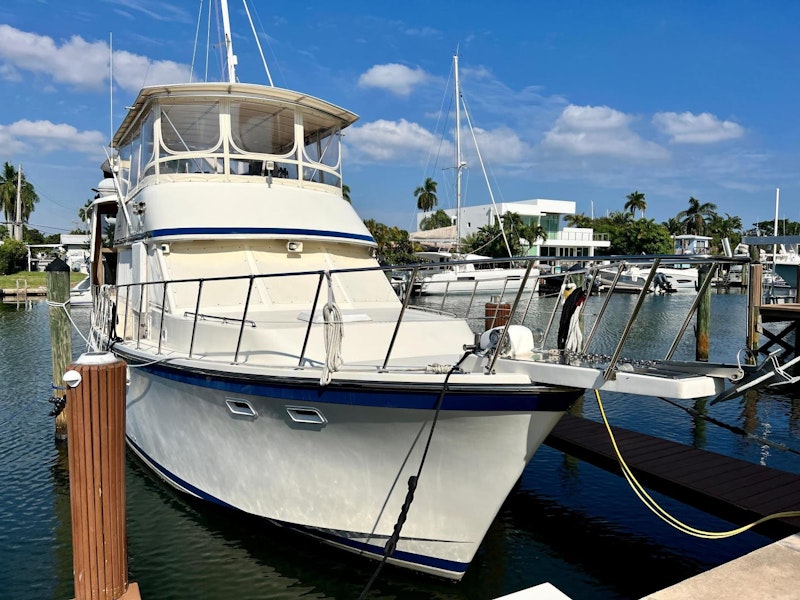 Jefferson 46 Sundeck Yacht For Sale