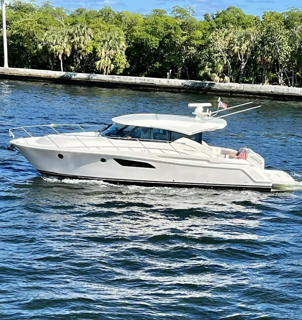 Tiara Yachts C44 Coupe Yacht For Sale
