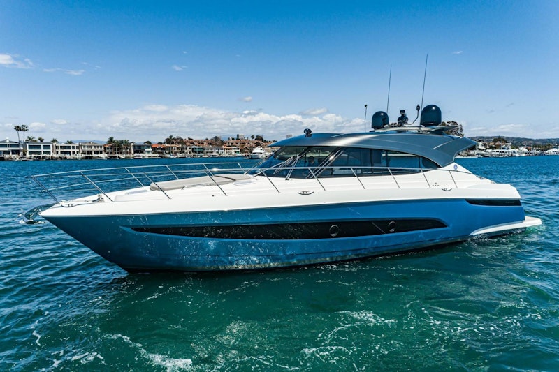 Riviera 5400 Sport Yacht Yacht For Sale