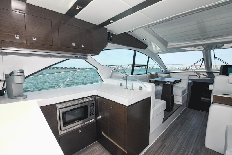 Cruisers Yachts 54 Cantius Yacht For Sale