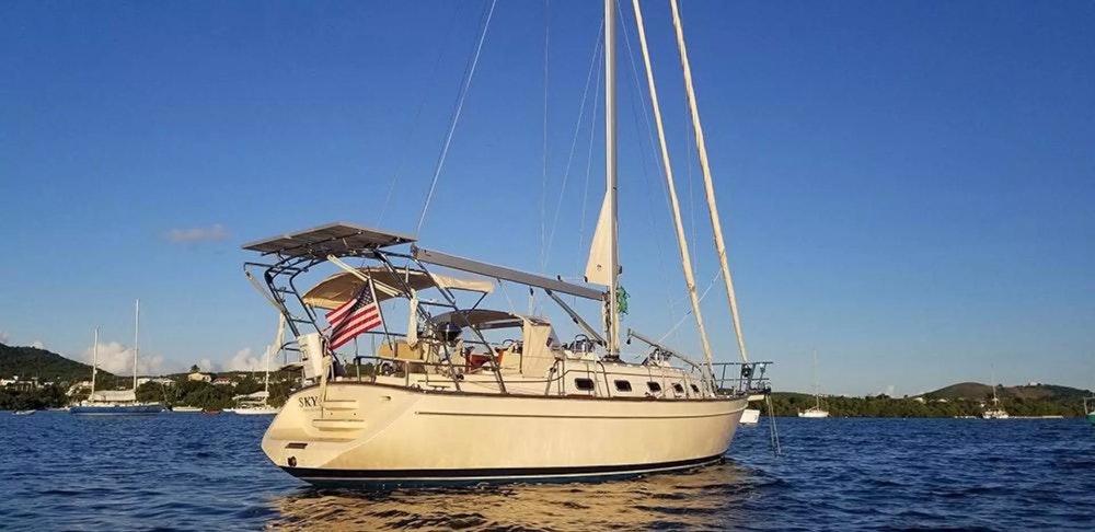 Island Packet 370 Yacht For Sale