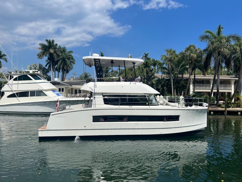 Fountaine Pajot MY 37 Yacht For Sale