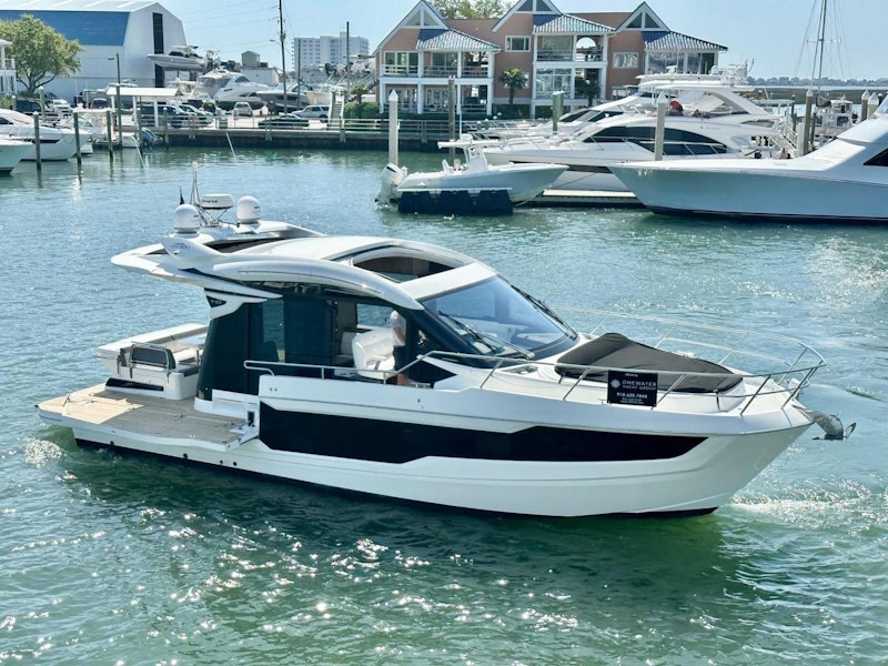 Galeon 410 HTC Yacht For Sale