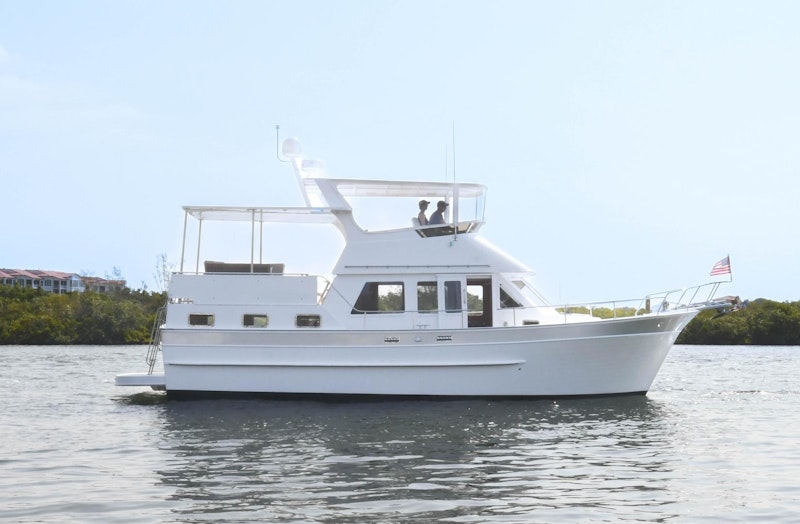 Marine Trader 40 Sundeck Yacht For Sale