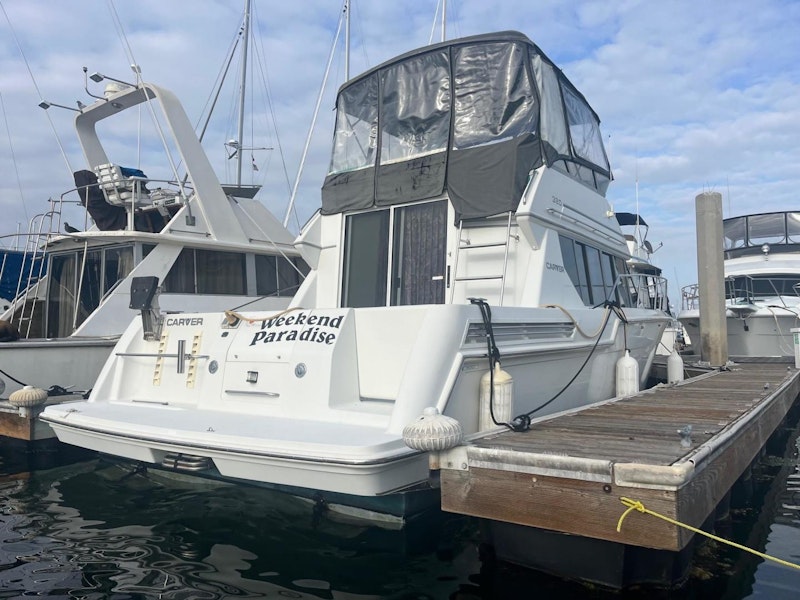 Carver  Yacht For Sale