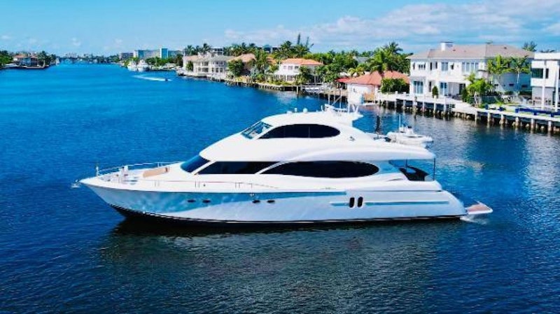 Lazzara Yachts  Yacht For Sale
