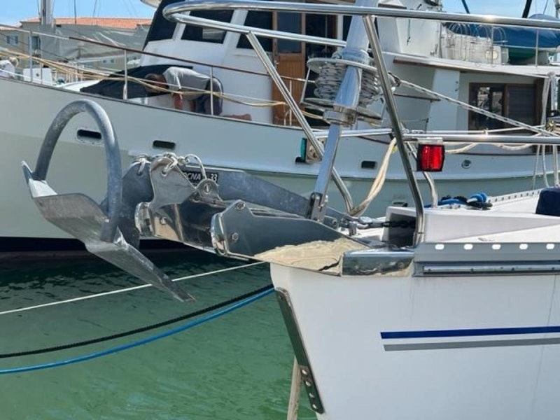 Catalina 470 Yacht For Sale