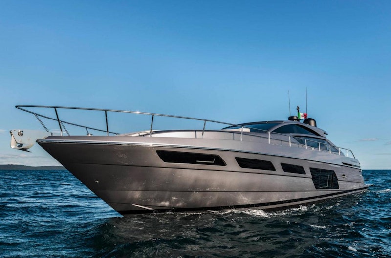 Pershing 6x Yacht For Sale