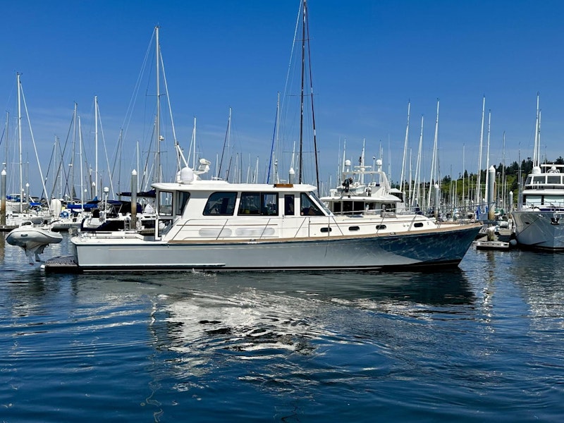 Grand Banks Eastbay Yacht For Sale
