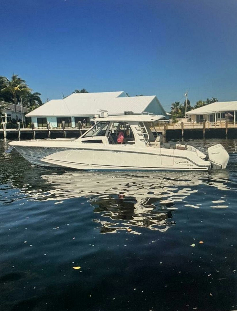 2020 Boston Whaler 350 Realm 35' Yacht For Sale